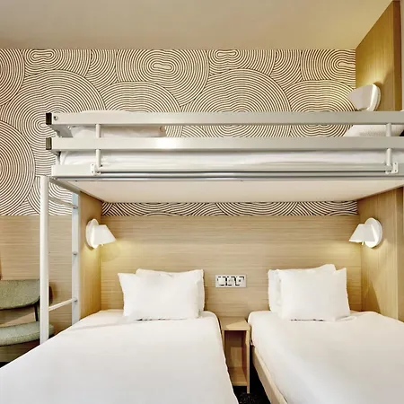 Ξενοδοχείο Kyriad Eco - Ferrand Estaing Κλερμόν Φεράν