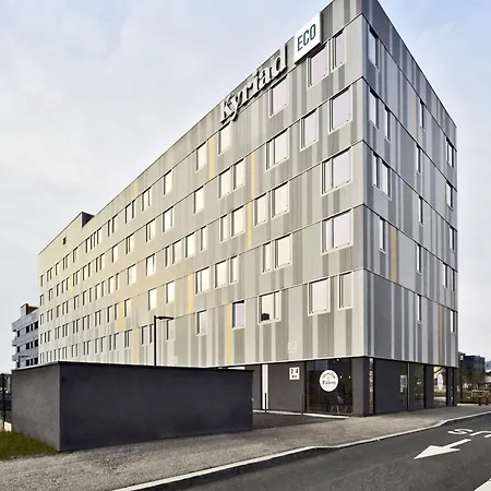 Hotel Kyriad Eco - Ferrand Estaing 2*