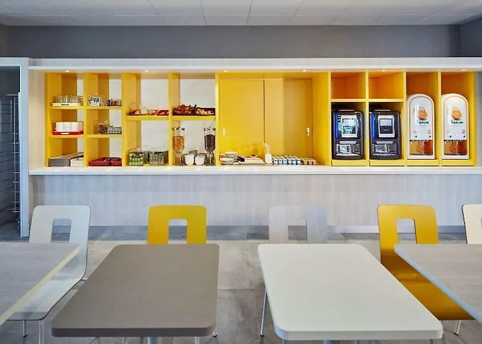 Kyriad Eco - Ferrand Estaing Ξενοδοχείο 2*