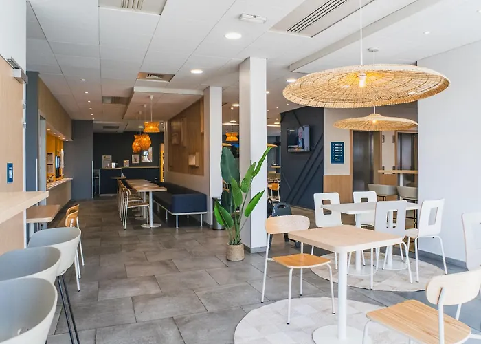 Kyriad Eco - Ferrand Estaing 2* Κλερμόν Φεράν