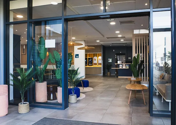 Ξενοδοχείο Kyriad Eco - Ferrand Estaing