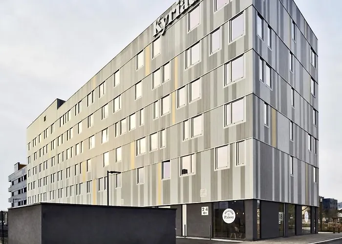 Ξενοδοχείο Kyriad Eco - Ferrand Estaing 2*