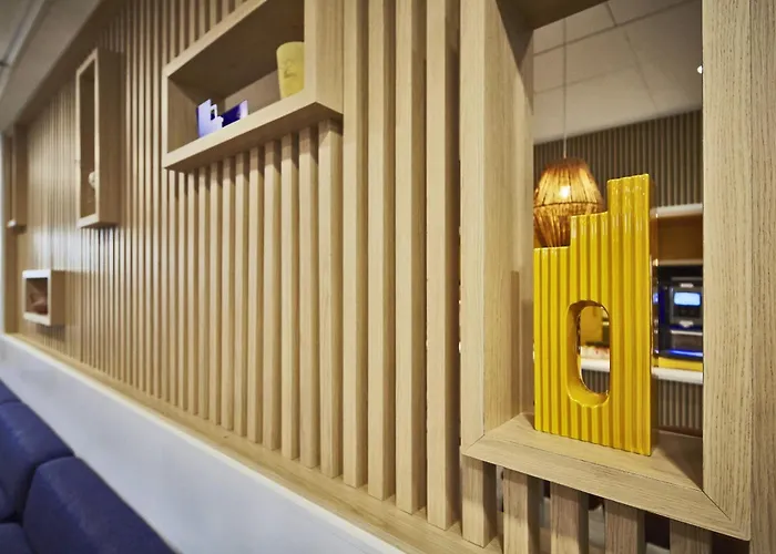 Ξενοδοχείο Kyriad Eco - Ferrand Estaing Κλερμόν Φεράν