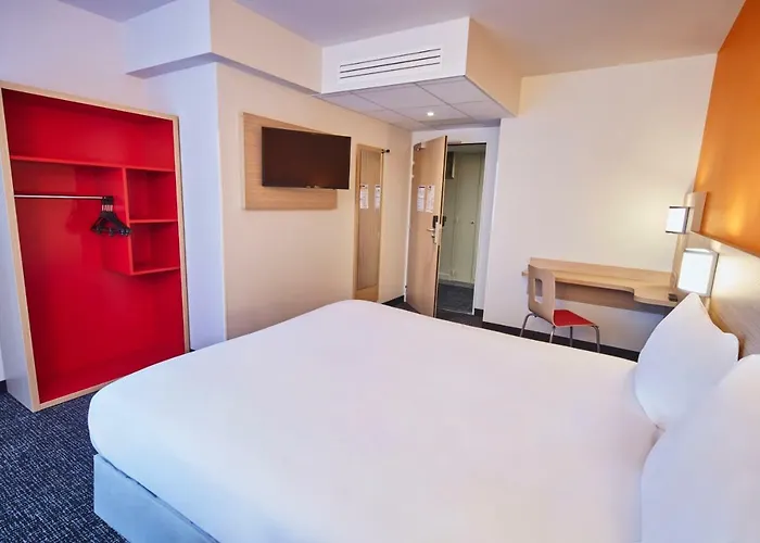 Kyriad Eco - Ferrand Estaing Κλερμόν Φεράν