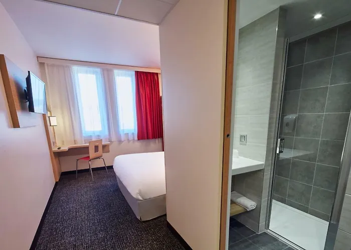 Kyriad Eco - Ferrand Estaing Ξενοδοχείο 2*